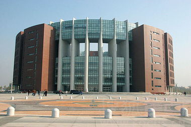 學海無涯 盤點內(nèi)地最美的50座大學圖書館 下